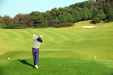 Korean amateur golfer  play golf at the country club.