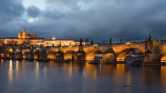 Charles Bridge sunset hyperlapse, Prague