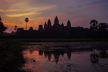 Amanecer en el templo de Angkor Wat, Camboya