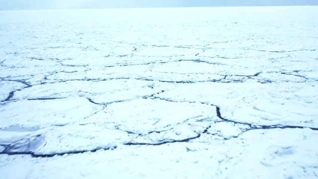 知床半島の流氷　空撮