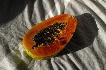 Photo of a papaya fruit 