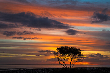 Fototapeta na wymiar Point Vernon Hervey Bay Sunset
