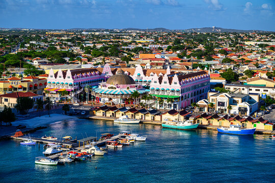 Calles De Oranjestad Aruba Foto de stock y más banco de imágenes