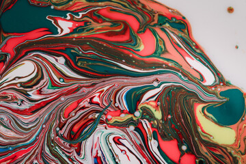 The marbling in various colors.