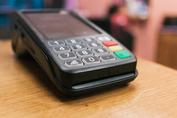 Obraz premium state-of-the-art payment terminal in store
