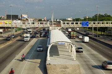 BRT - Avenida Brasil - Rio de Janeiro - Novas estações BRT corredor Transbrasil.