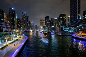 Fototapeta premium Dubai marina at night