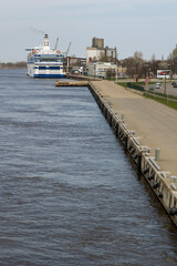 Berth for large passenger ships