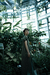 植物園 女性