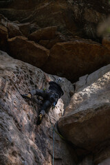 Rock Climber climbing the route Para mis amigos in Suesca Colombia © Gabriel Roveda