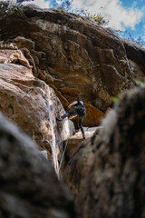Rock Climber climbing the route Para mis amigos in Suesca Colombia © Gabriel Roveda