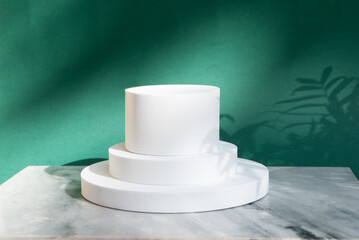 Minimal product display