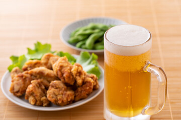 生ビールとおつまみ