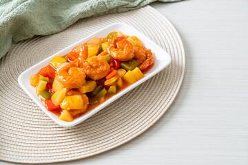 Stir-fried sweet and sour with fried shrimp