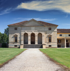  Agugliaro, Vicenza. Facciata di Villa Saraceno 