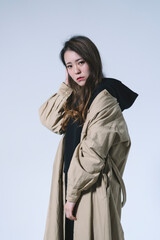 クールな女性ポートレート