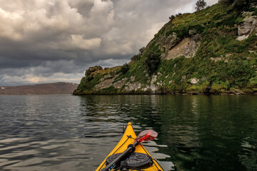 Isola Martana in kayak