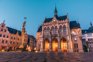 Fototapeta na wymiar Rathaus in Erfurt