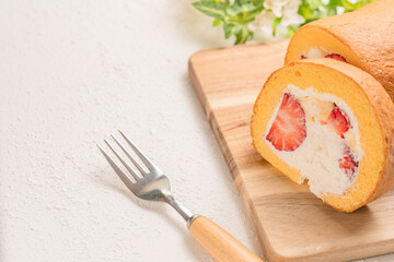 イチゴのロールケーキ