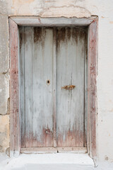 alte schöne Holztür in einem kleinem Dorf auf der schönen Insel Kreta, Griechenlandcharme