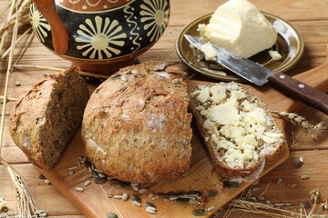 bread with seeds