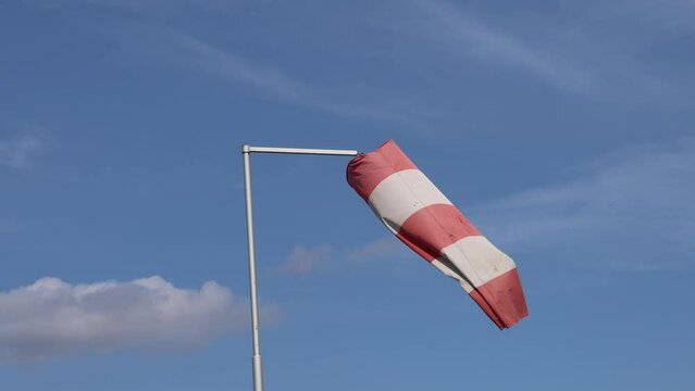 Wind Sock Cone Tube Guide to Wind Speed and Direction