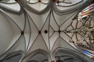 Unkel (Rhein), Kirche St. Pantaleon, Blick in das Gewölbe