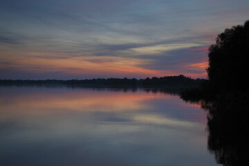 Obraz premium colorful sunset on the lake