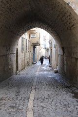 Obraz premium narrow alley in the town