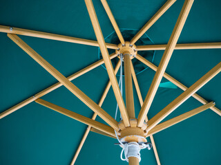 緑色のパラソル