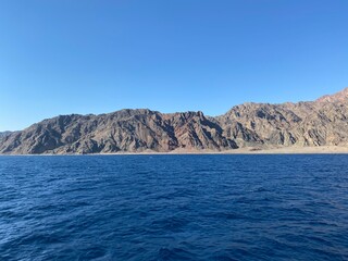 Naklejka premium lake in the mountains