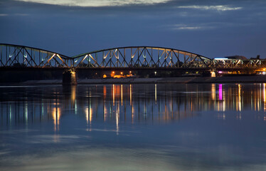Fototapeta na wymiar Jozef Piłsudski bridge in Torun. Poland