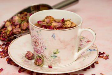 Aromatic rose tea