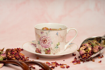 Aromatic rose tea