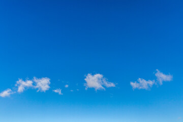 Fototapeta premium Frühlingsspaziergang rund um die Burgruine Brandenburg im wunderschönen Werratal - Lauchroeden - Thüringen