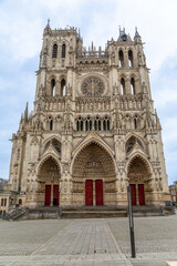 Fototapeta na wymiar Cathédrale Notre-Dame d'Amiens