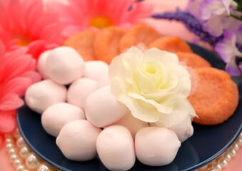 ホワイトローズとお菓子