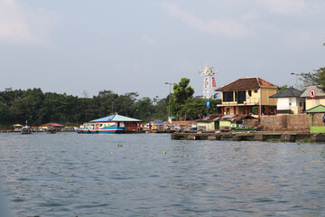 houses on the river