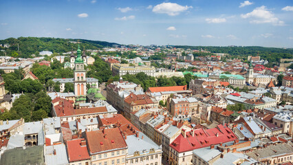 Fototapeta na wymiar Panoramic view of the old city in Lviv, Ukraine