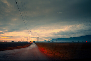 sur la route &agrave; la tomb&eacute;e de la nuit
