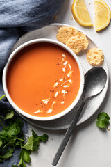 Tomato soup with cheese crackers