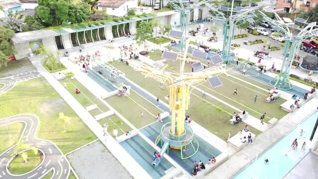 Parque de diversiones desde el aire