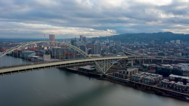 Freemont Bridge Hyperlapse located in Portland Oregon