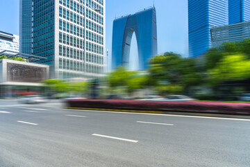 Obraz premium empty asphalt road with city skyline background in china