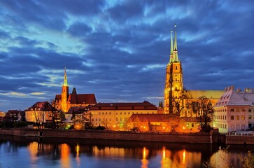 Fototapeta premium the Cathedral of St. John the Baptist and the Collegiate Church of the Holy Cross and St. Bartholomew//Katedra Św. Jana Chrzcieia i Kościół Św. Krzyża
