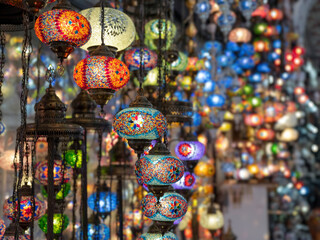 Colorful turkey glass lamps at the Grand Bazaar in Istanbul