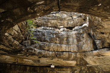largest and longest cave system