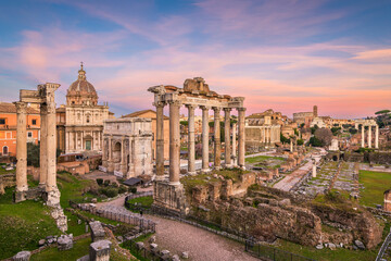 Fototapeta na wymiar The Forum of Rome, Italy at Dusk