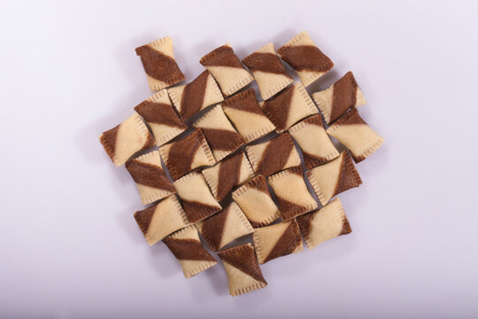 Roll wafer pillow chips vanilla wafer chocolate wafer stick wafer top view pillow wafer
