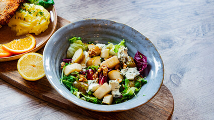 A plate of vegetable salad